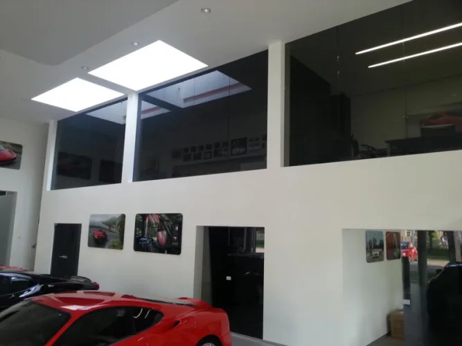 Ferrari.jpg